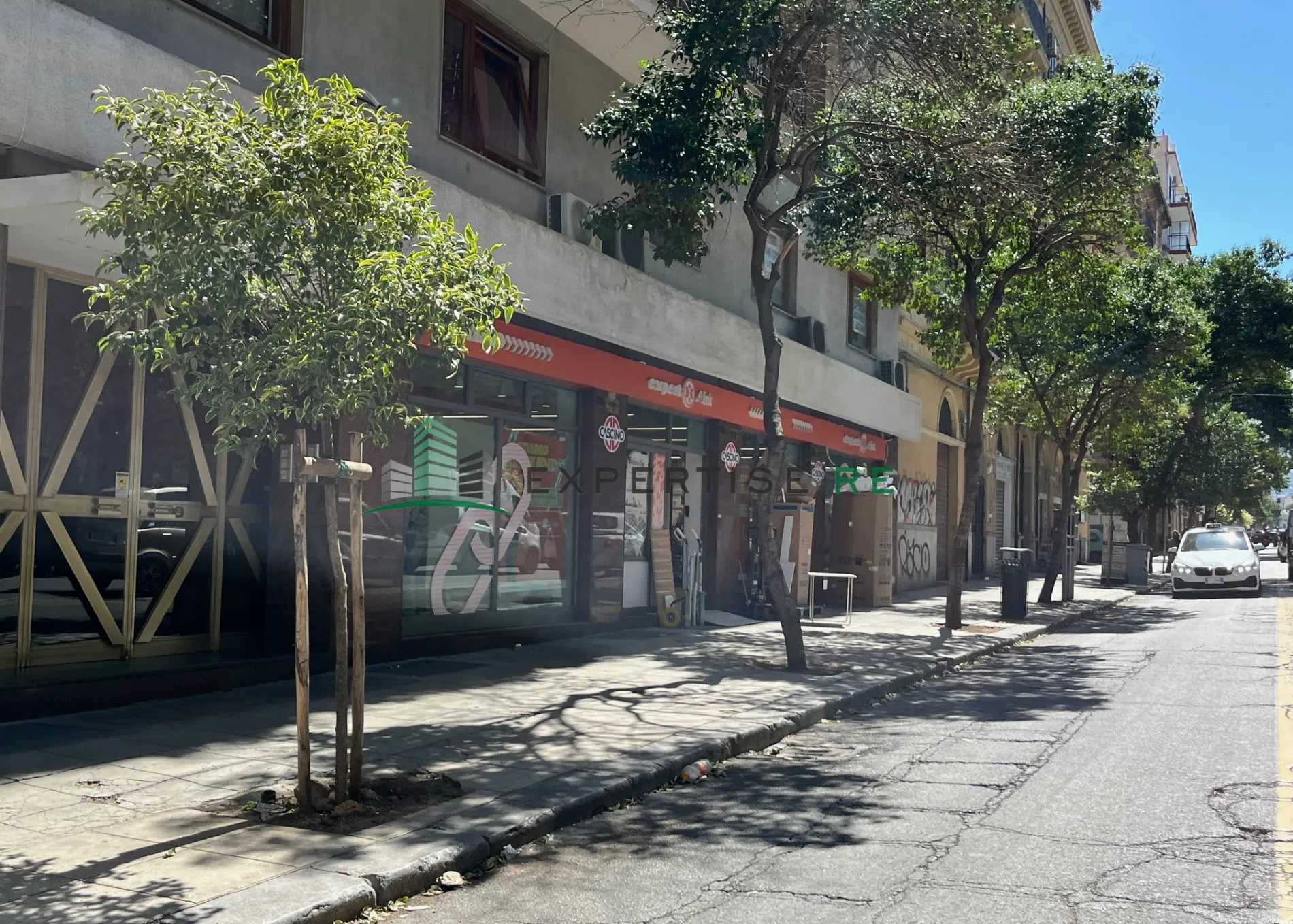 Locale commerciale locato a Palermo - Via Dante 28