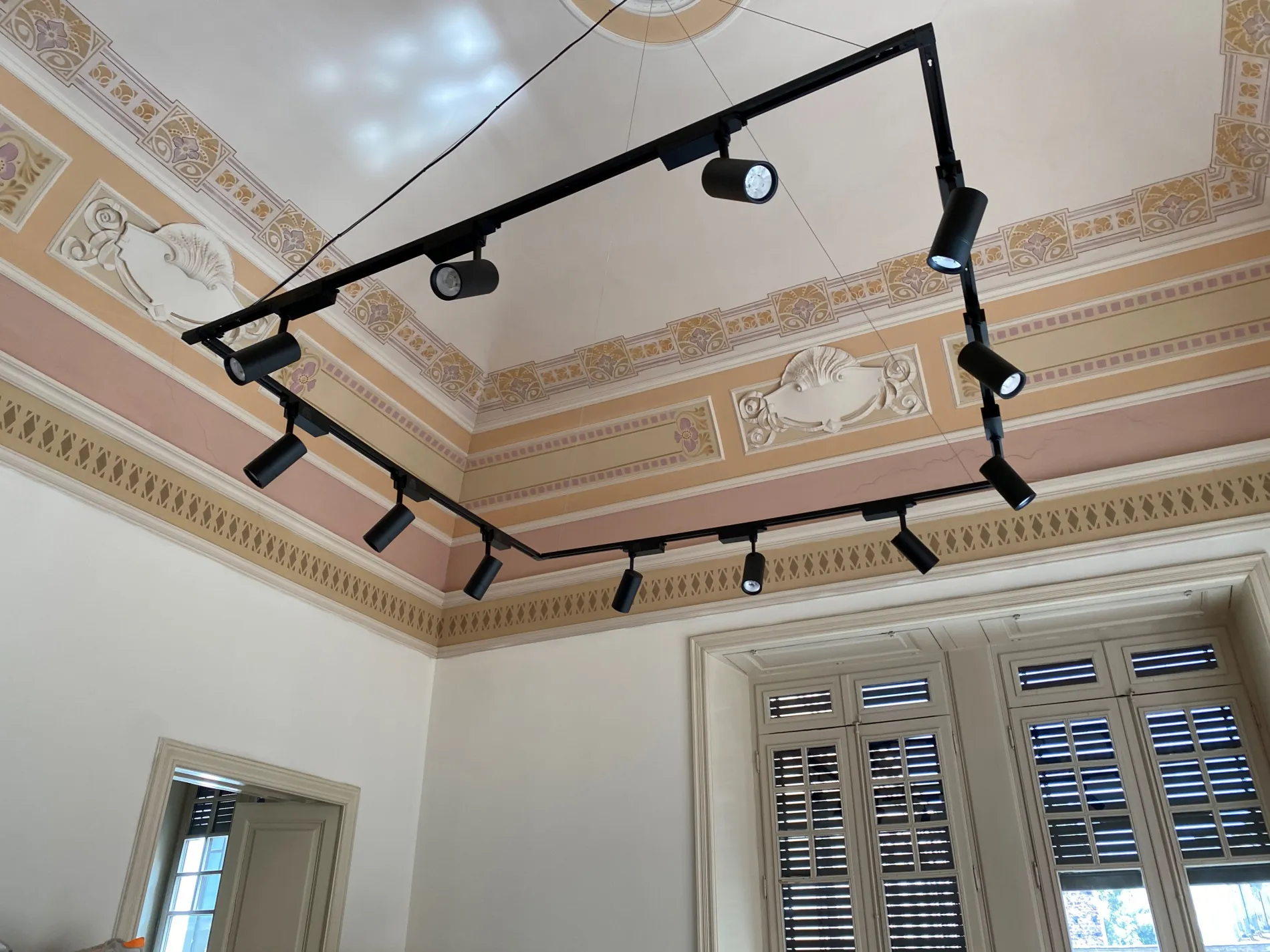 Locato piano primo del Palazzo Lanzerotti a Catania