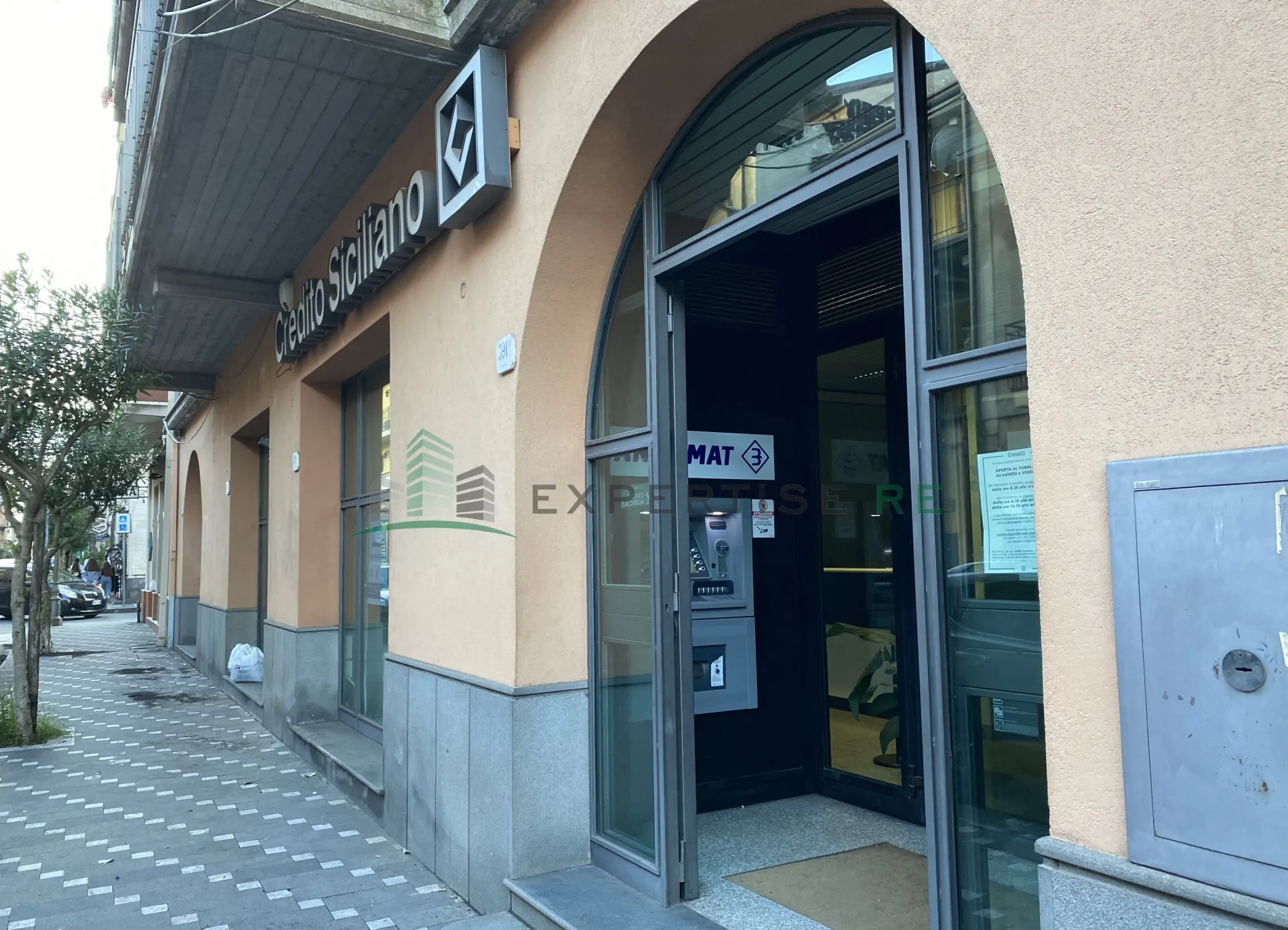 Locale commerciale a reddito venduto - Zafferana (CT)
